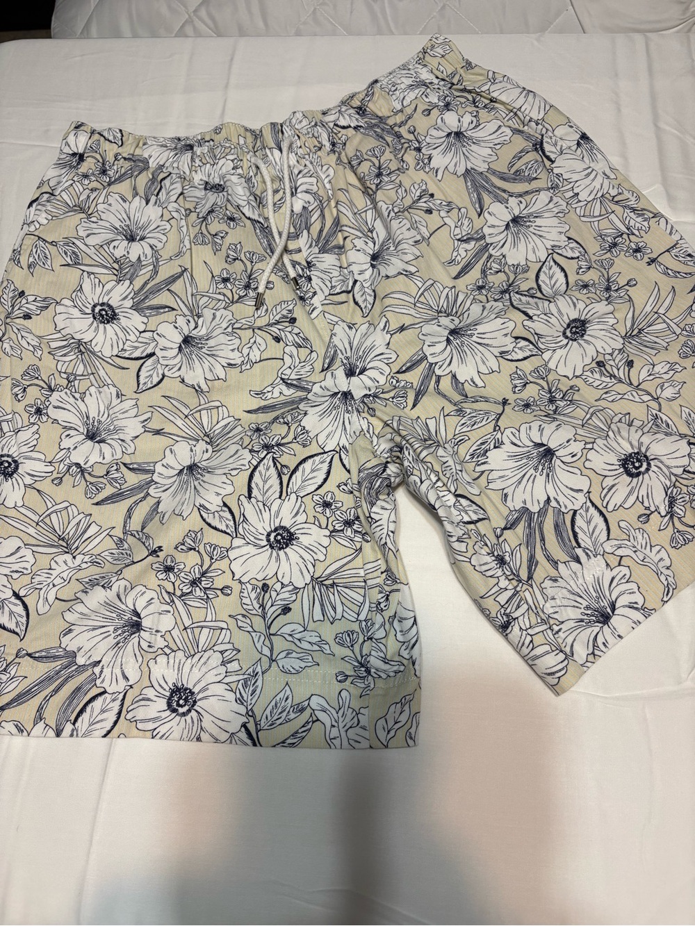 Coral Bay Beige Floral Drawstring Shorts Size L